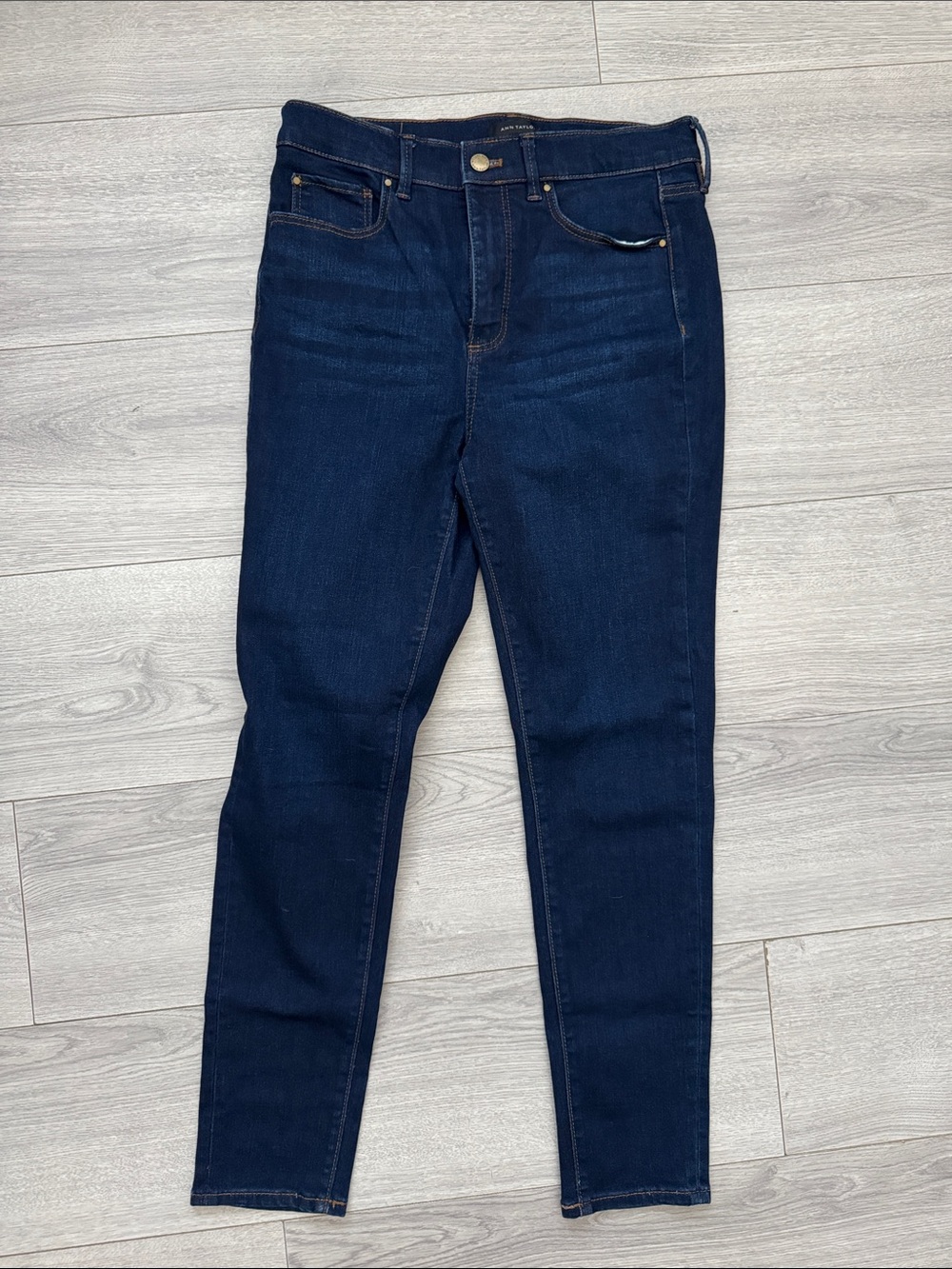 Ann Taylor Size 4 High-Rise Dark Blue Women’s Skinny Jeans